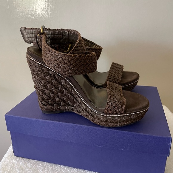 Stuart Weizmann Alex Crochet ankle wrap wedge - Picture 2 of 3